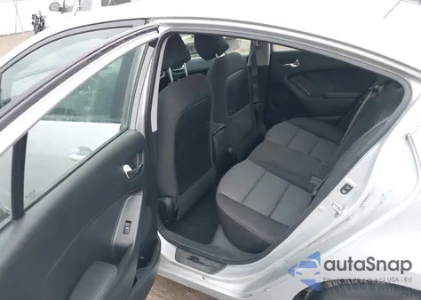 2016 Kia Forte Lx из США, поврежденный, VIN KNAFX4A63G5506268